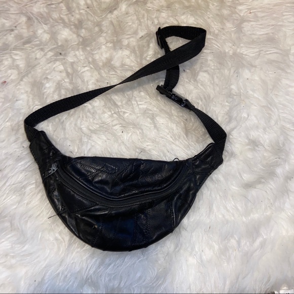 Handbags - Vintage leather Fanny pack